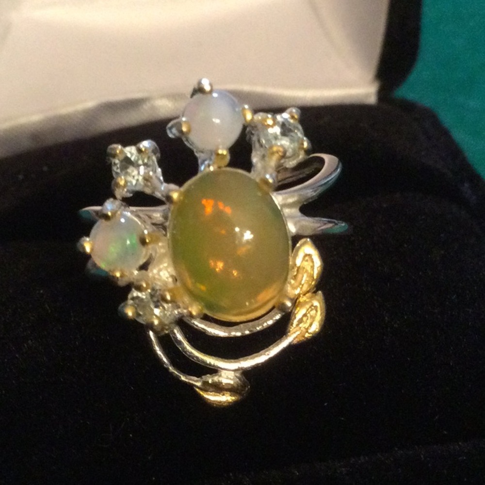SPECIAL BUY GENUINE OPAL RING 10mm by 8mm Ring - Picture 4 of 12